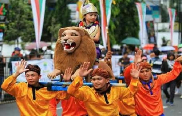 6 Tradisi Budaya Suku Sunda Berjalan Turun Temurun