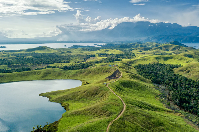 Eksplorasi 11 Objek Wisata di Papua Barat
